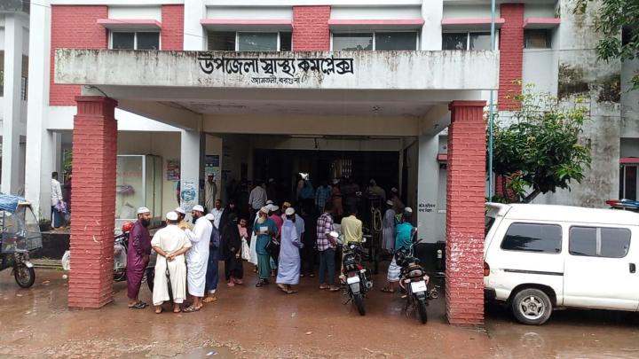 বরগুনার আমতলীতে বাস চাপায় নিহত নিহত ৩